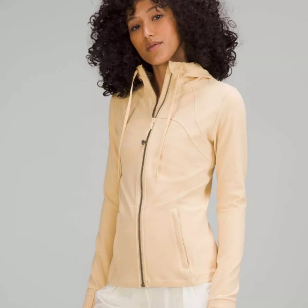 Lululemon Hooded Define Zip Up Jacket *Nulu Prosecco Butter Yellow Size 4 Small